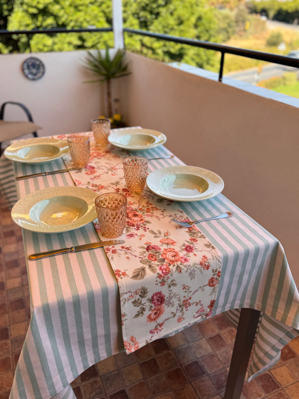 Mare tablecloth